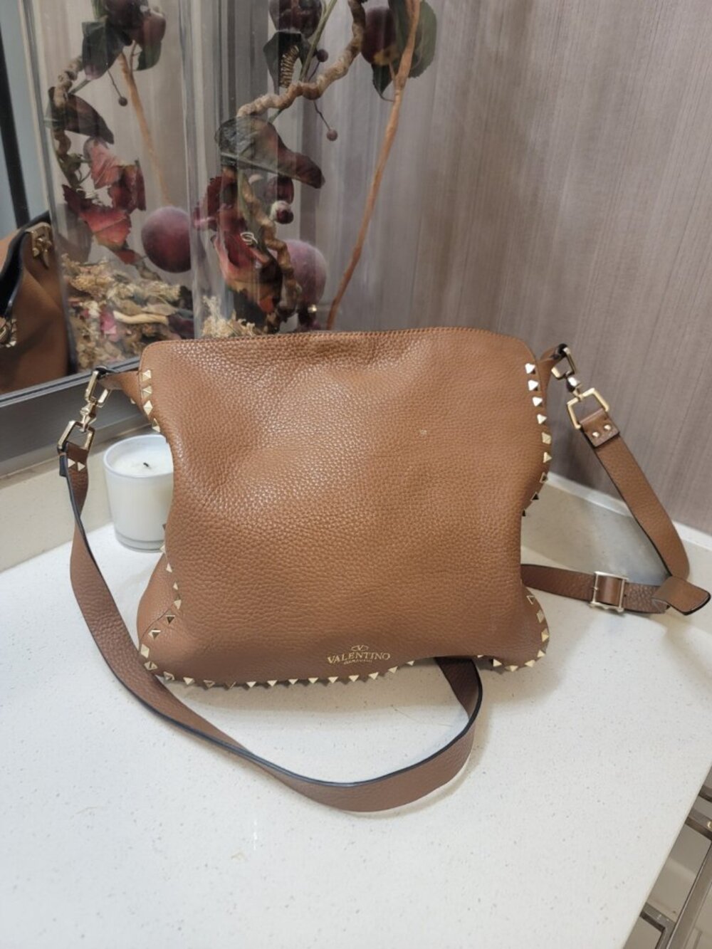 Valentino Garavani Rockstud Hobo Messenger Bag Brown Grain Leather - Picture 4 of 11